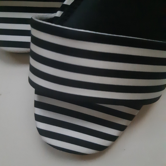 Sandals With Straps Low Block Heeled Square Toe - Picture 5 of 11